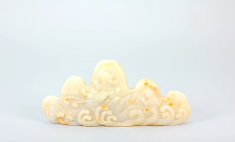 A HETIAN JADE BRUSH HOLDER WITH CHILONG PATTERN