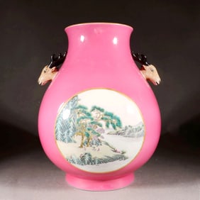 A ROUGE-GROUND FAMILLE ROSE DEER-HEAD VASE WITH LANDSCAPE-FIGURE PANELS
