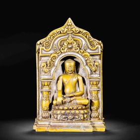 AN ALLOY BRONZE STATUE OF SHAKYAMUNI