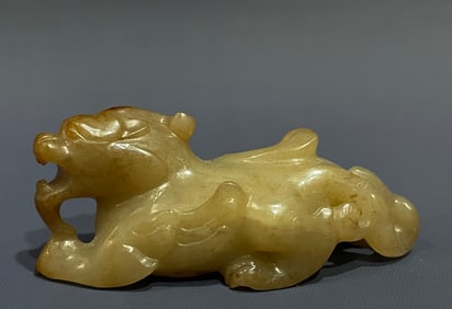 Jade Carved Beast Shape Ornament