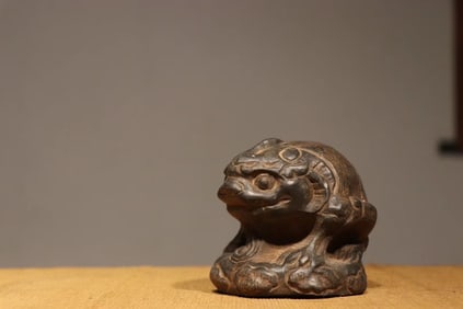 Wood Carved Beast Shape Figure