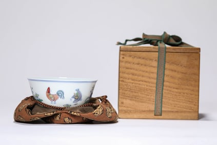 A Doucai Chicken Cup