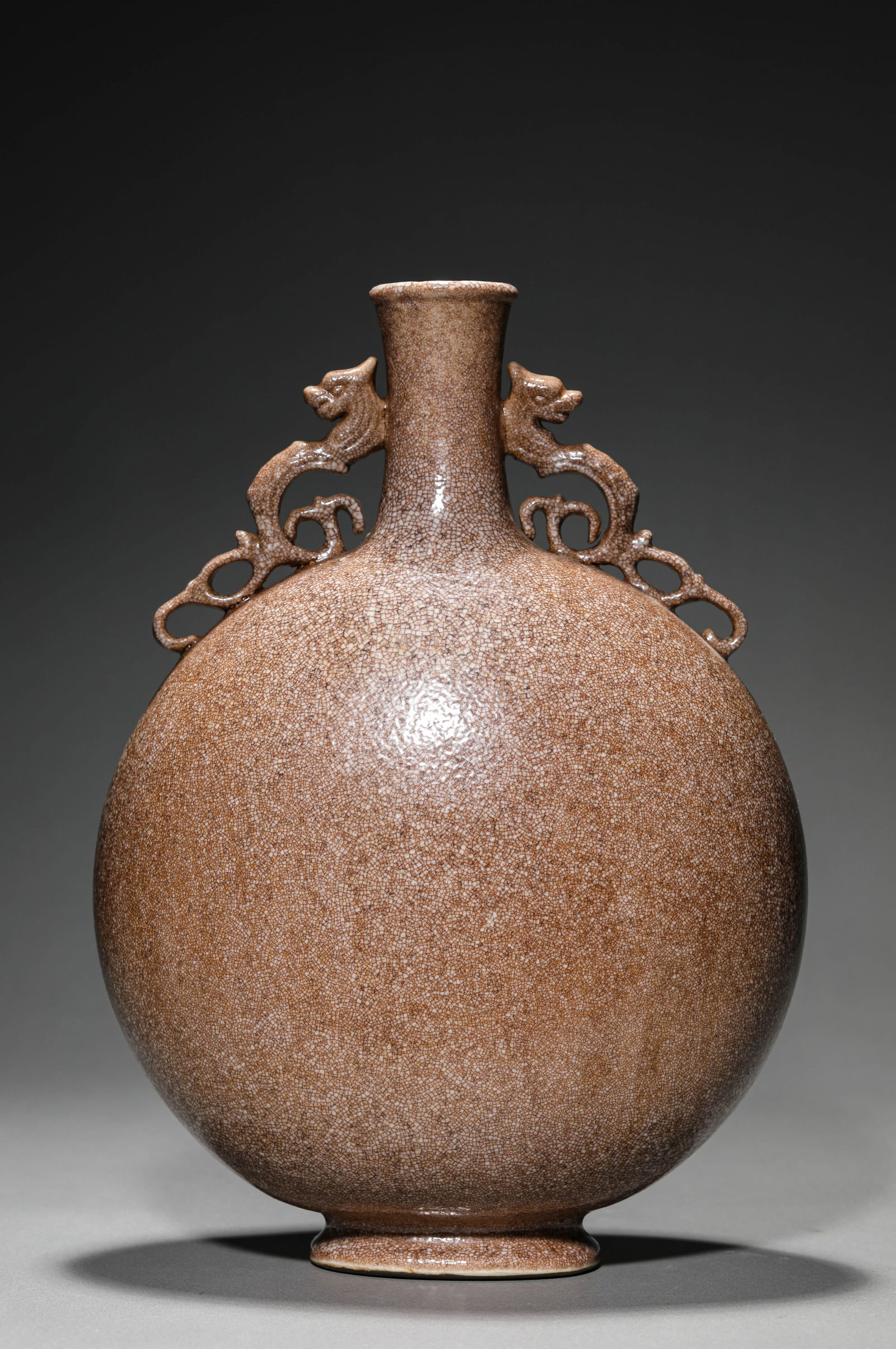 A Ge-Type 'Fish-Roe' Moonflask: A Ge-Type 'Fish-Roe' Moonflask (22.4 x 11.8 x 31cm)