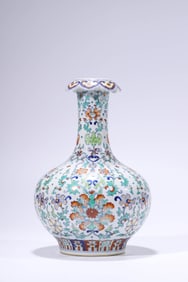 A Doucai 'Interlocking Flowers' Vase