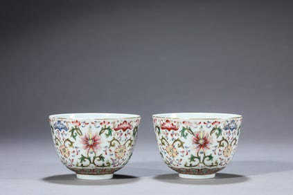 A Famille-Rose 'Floral' Bowl