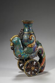 A Cloisonné Enamel 'Heavenly Rooster' Zun