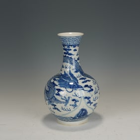 Blue and White Cloud and Dragon Pattern Porcelain Vase