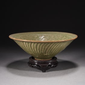 Longquan Ware Carved Flower Pattern Porcelain Bowl