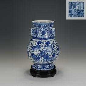Blue and White Flower and Lion Pattern Porcelain Double Ears Vase
