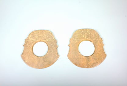A HETIAN JADE CEREMONIAL AXE HEAD, YUE