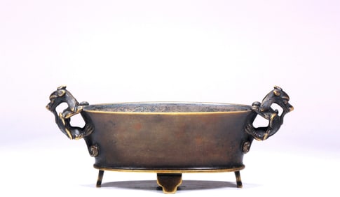 A CHILONG CENSER