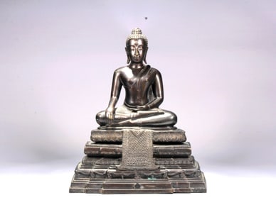 A FIGURE OF BUDDHA SHAKYAMUNI