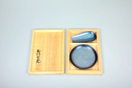 A SET OF BRONZE TEADWARE