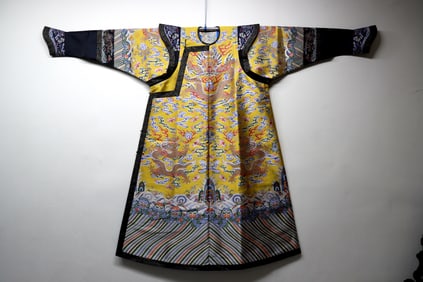 Silk Embroidery Carved Sea Wave and Dragon Pattern Dragon Robe