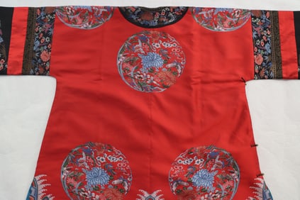 Silk Embroidery Flower Pattern Clothes