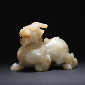 Jade Carved Beast Shape Ornament