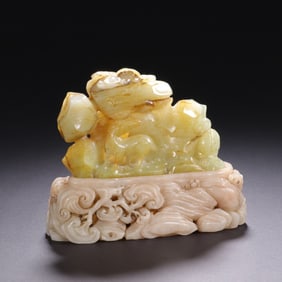 Jade Carved Deer and Crane Shape Ornament and Shoushan Stone Base