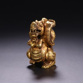 Gilt Bronze Carved Bear Shape Paper Weight