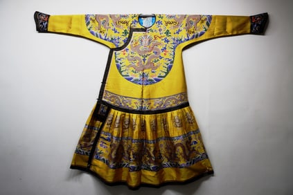 Silk Embroidery Dragon and Sea Wave Pattern Dragon Robe