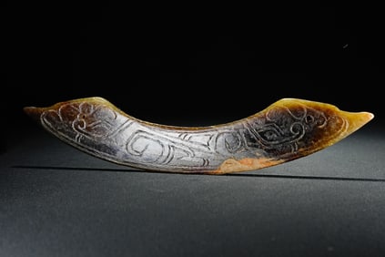 Jade Carved Dragon Pattern Huang