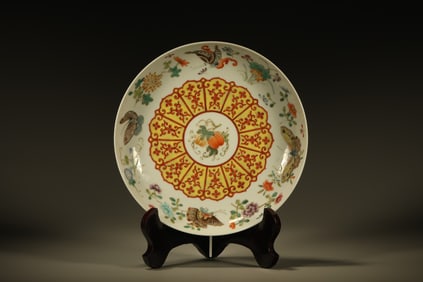 Famille Rose Flower with Butterfly Pattern Porcelain Plate