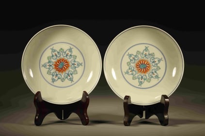 Pair of Doucai Flower Pattern Porcelain Plate