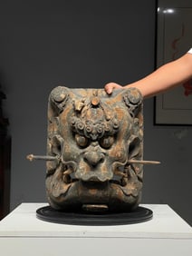 Wood Colour Painted Carved Lion Shape Figure