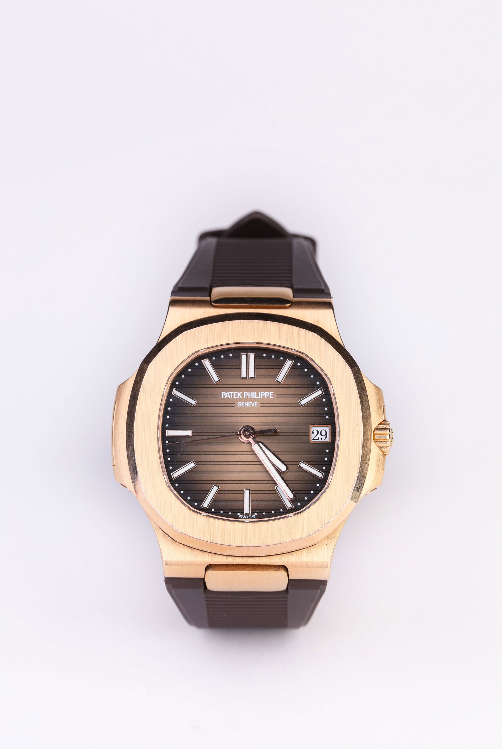 A Patek Philippe 18k Gold Automatic Mechanical Watch (1 of 3)