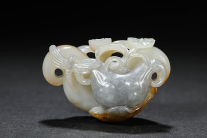 A Jade 'Water Caltrop' Carving