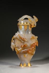 An Agate 'Dragon-and-Phoenix' Vase