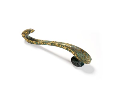 A BRONZE BELT HOOK INLAID WITH GOLD AND SILVER