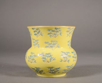 A YELLOW-GROUND GREEN-BAMBOO ZHA DOU