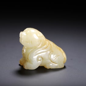 A JADE AUSPICIOUS BEAST