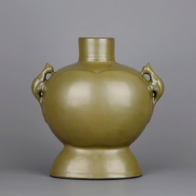 A TEA-DUST GLAZED PARROT-EAR FLASK