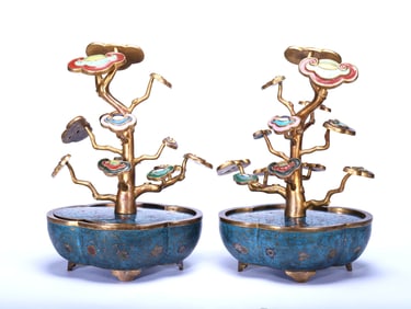 A PAIR OF CLOISONNÉ GANODERMA-SHAPED FLOWERPOTS