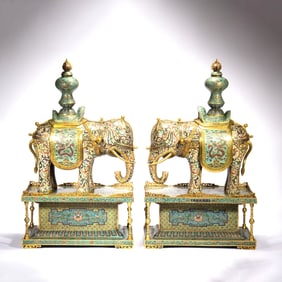 A CLOISONNÉ "ELEPHANT OF PEACE" ORNAMENT