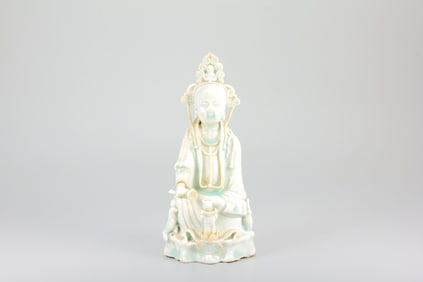 A HUTIAN KILN STATUE OF GUANYIN