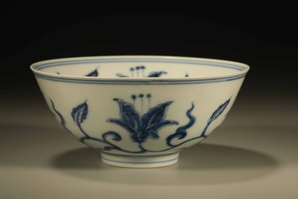 Blue and White Flower Branch Pattern Porcelain Bowl