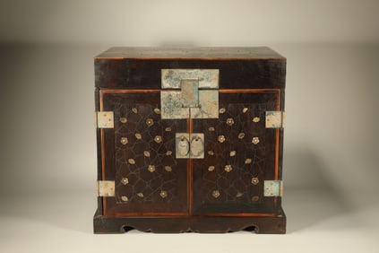 Red Sandalwood Inlaid Silver Carved Plum Flower Pattern Box