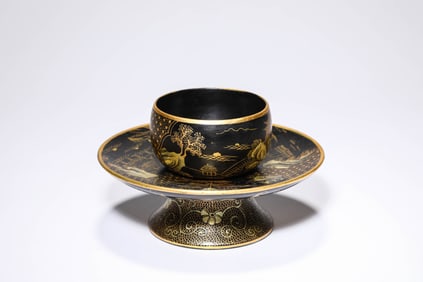 A Lacquered Gilded Wooden Cup