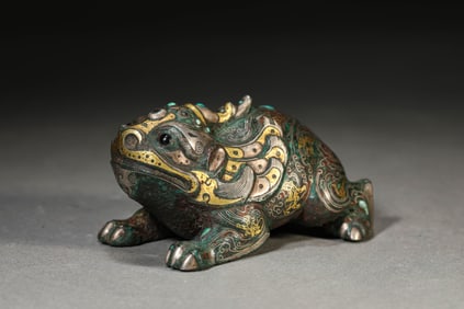 A Gold-and-Silver Inlaid Bronze Pixiu