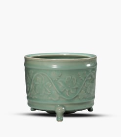 A Longquan Celadon 'Interlocking Flowers' Censer