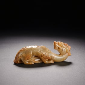 Jade Carved Chi Dragon Shape Belt Hook