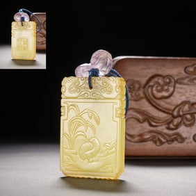 Jade Carved Orchid and Bird Pattern Pendant