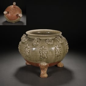 Yaozhou Ware Carved Flower Pattern Porcelain Pot