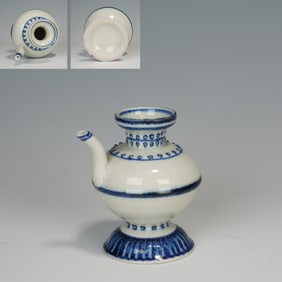 Blue and White Flower Pattern Porcelain Pot