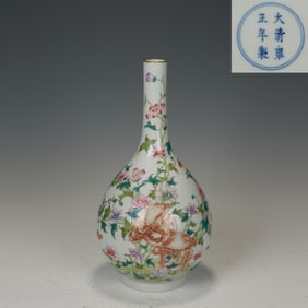 Famille Rose Flower Pattern Porcelain Vase