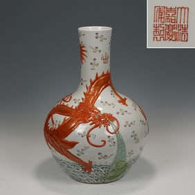 Famille Rose Dragon Pattern Porcelain Tianqiu Vase