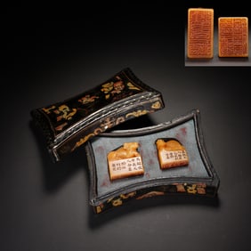 Group of Two Shoushan Tianhuang Carved Dragon and Ox Shape Stone Seal