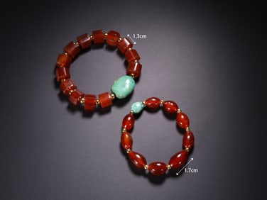Pair of Agate Bead Bracelet